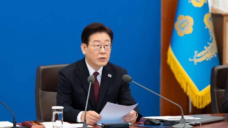 '직접 등판' 이재명 대통령, "김용범 국민배당금 논란은 음해성 가짜뉴스"