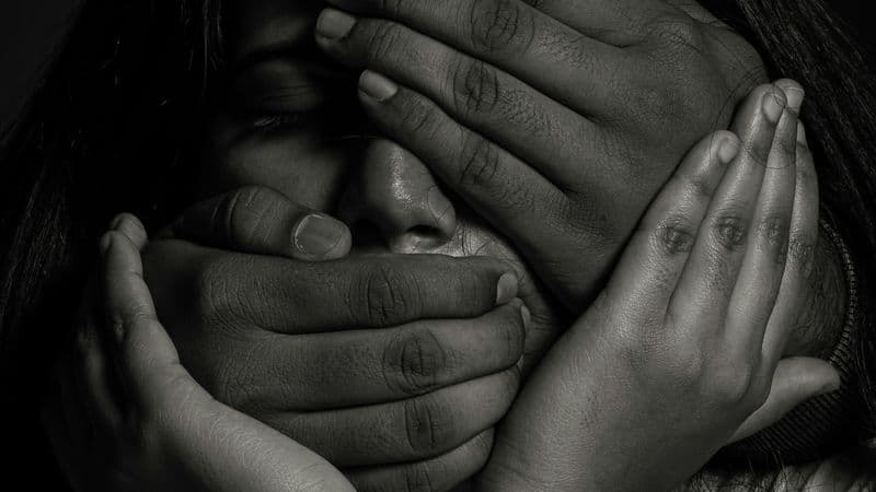 "의사, 심리학자, 공무원, 고위 경영진… 우리 곁 이웃이 포식자였다" 남가주 아동 성착취 단속 '42명 검거' 충격