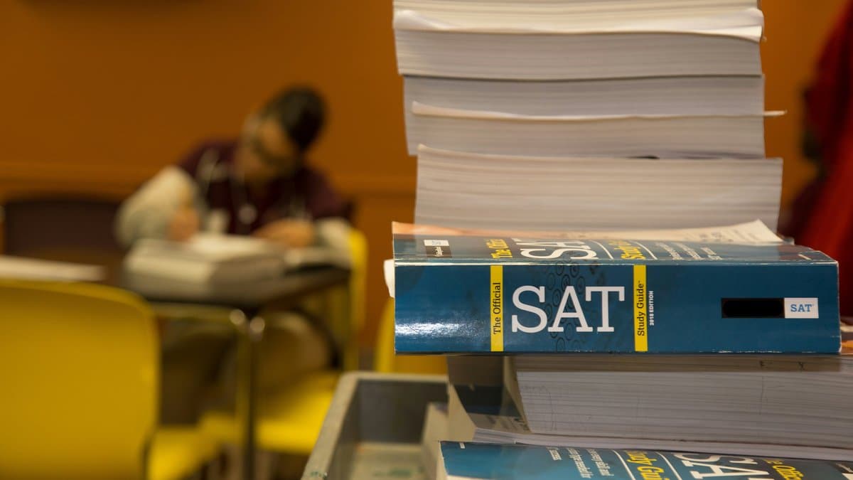 수험생 6.7%가 장애인 된 이유... 미 부유층, 의사 매수해 '정신과 진단서'로 SAT 시험 추가 시간 얻어 '파문'