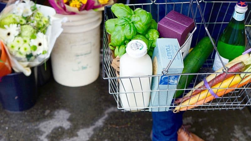 "카트 비우니 스트레스도 줄었다"… '20개 품목으로 일주일 살기' 장보기 트렌드 확산